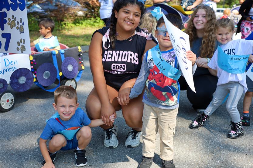 Schools celebrate homecomings